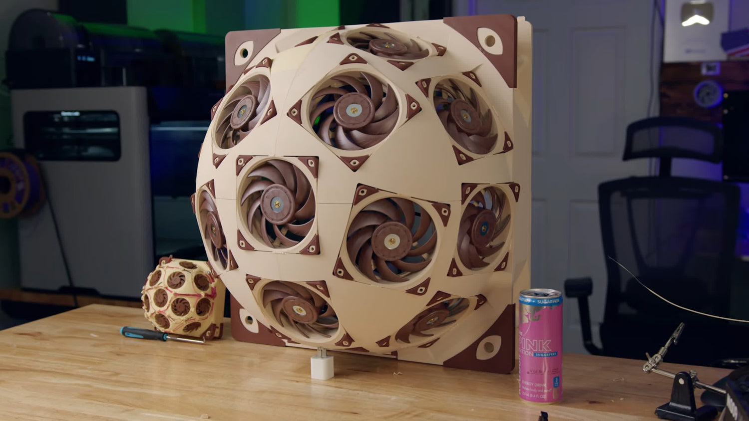 This 3D-printed 15-fan side panel dropped CPU temps by 20 degrees