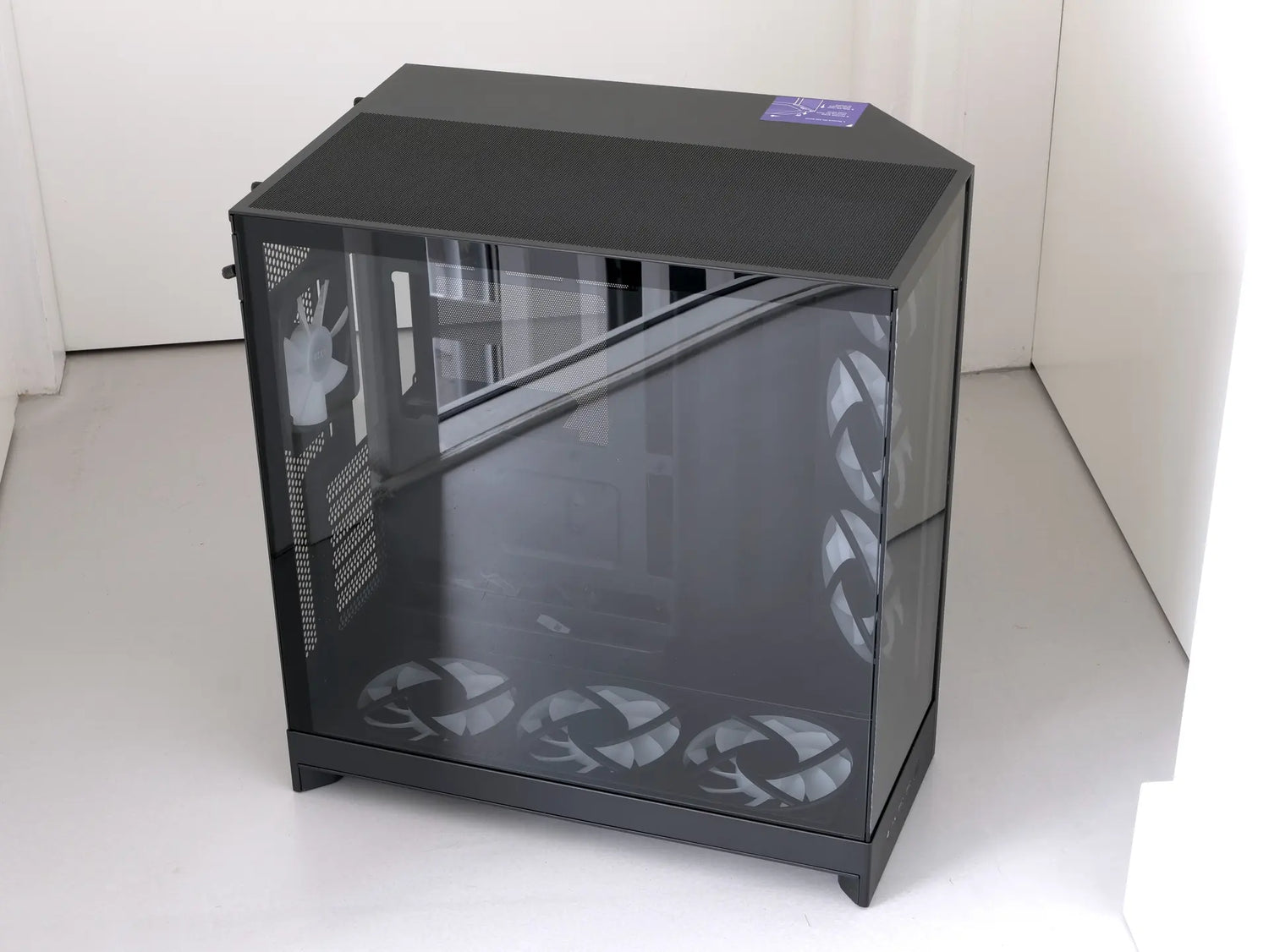 Review: NZXT H9 Flow Plus - Dual-Chamber Layout and Dust Mesh Chassis