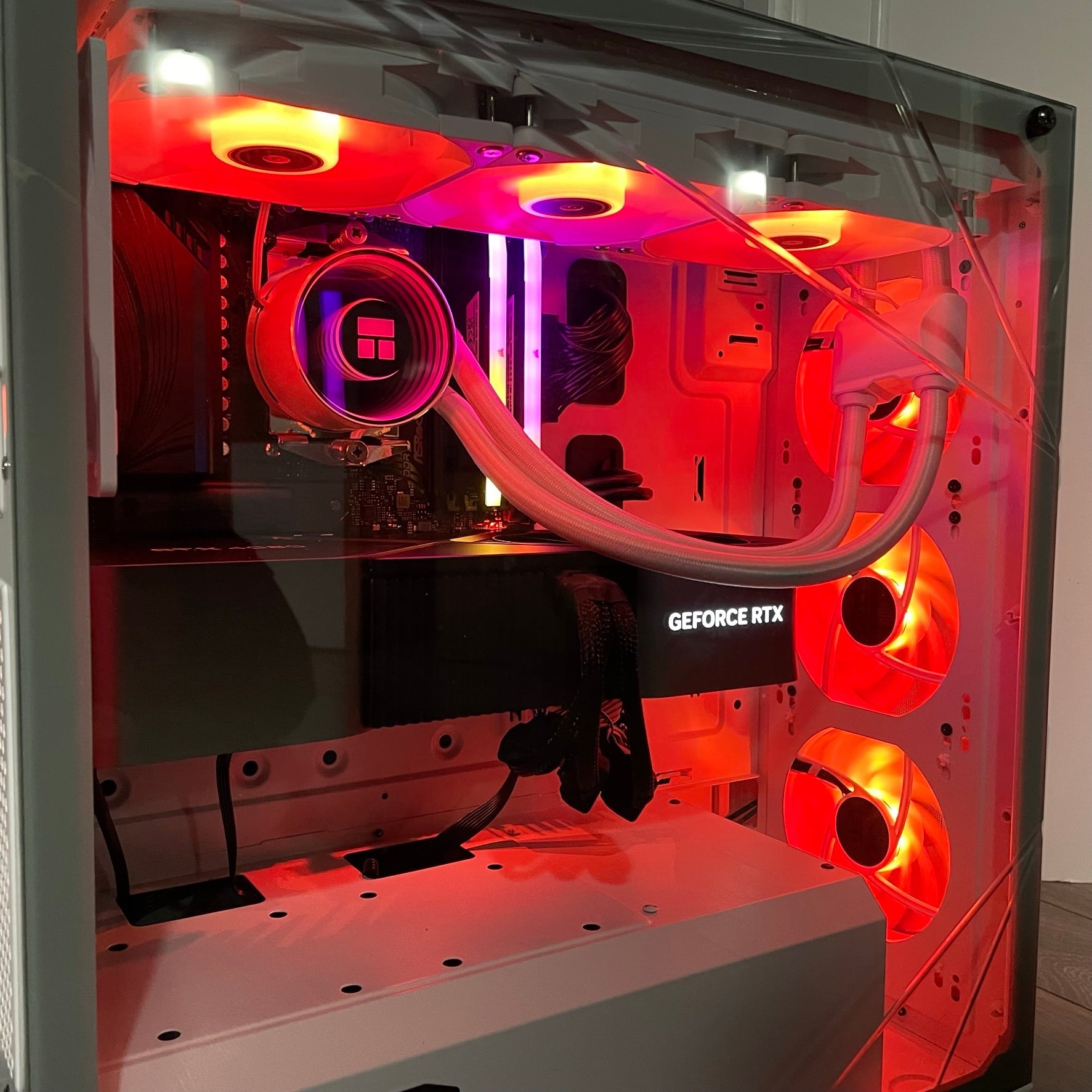 Groovy Computers: Unleashing Unprecedented Gaming Power - Groovy Computers