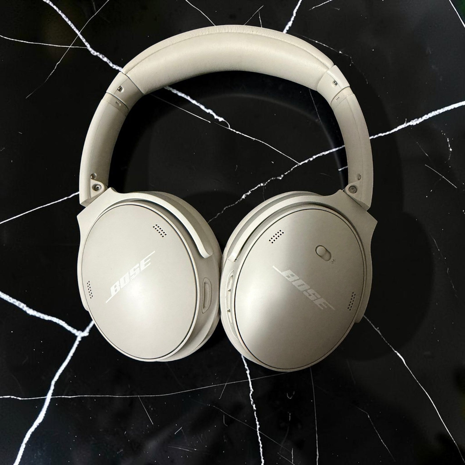 Bose QuietComfort Wireless Noise Cancelling Headphones White