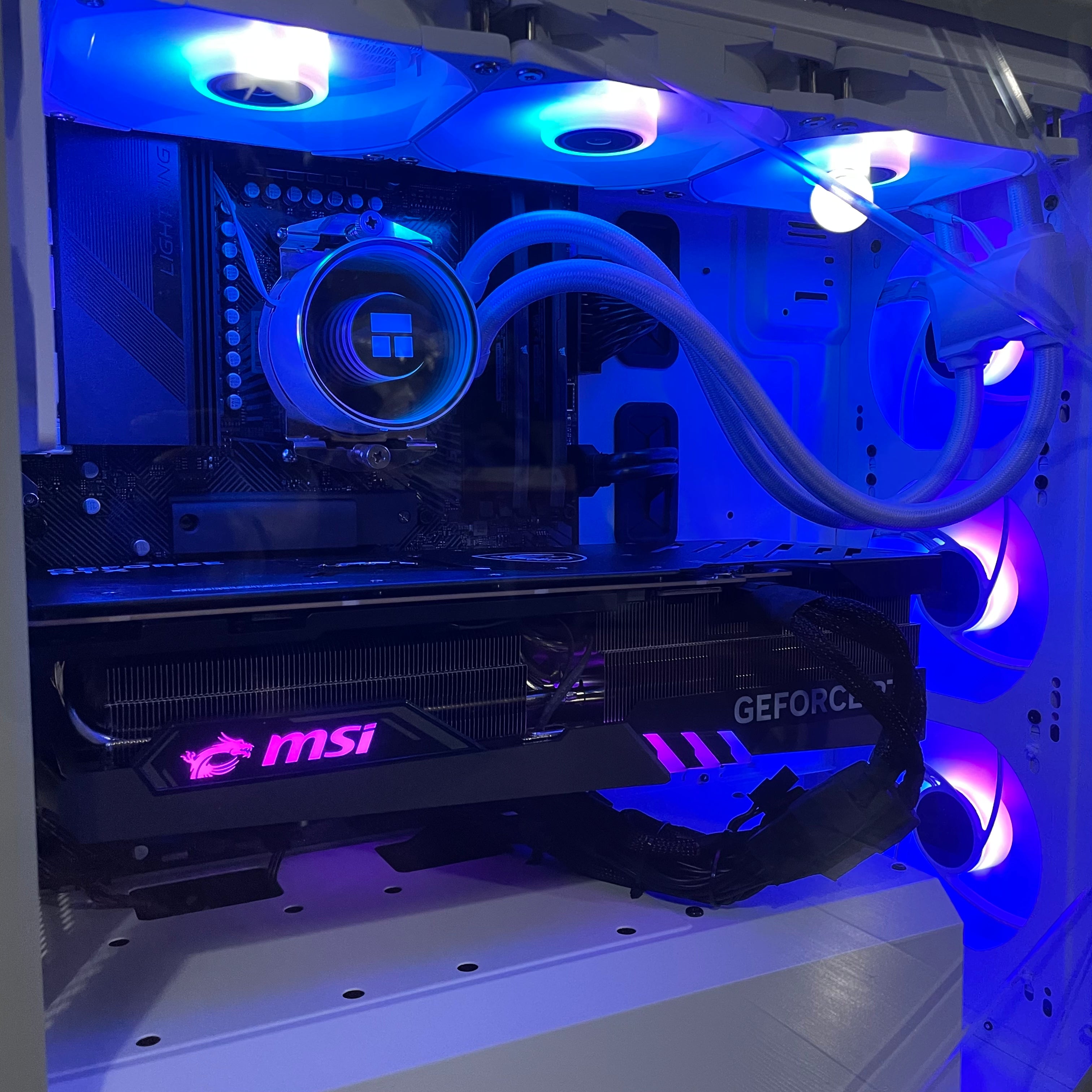 4K All AMD | Ryzen 9 7900X Gaming PC | 12-Core | RX 7900 XTX 24GB | 64GB DDR5 5600MHz | 2TB NVMe SSD | PG LIGHTNING™ | Brand New