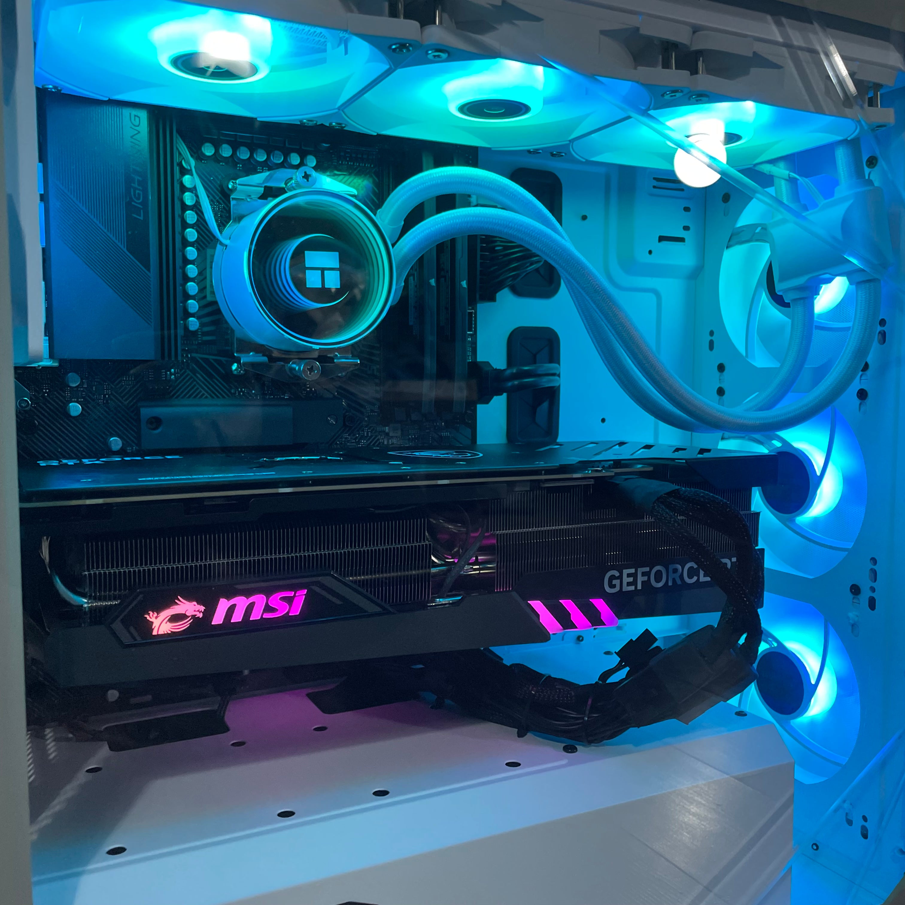 4K All AMD | Ryzen 9 7900X Gaming PC | 12-Core | RX 7900 XTX 24GB | 64GB DDR5 5600MHz | 2TB NVMe SSD | PG LIGHTNING™ | Brand New