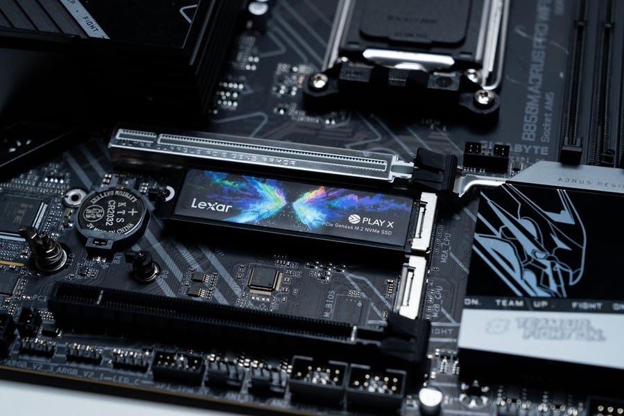 Lexar’s New Super-Fast Play-X SSD Is Built For Intensive Gaming