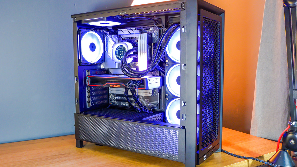 I built a brand new gaming PC from the ground up with Corsair's iCUE L