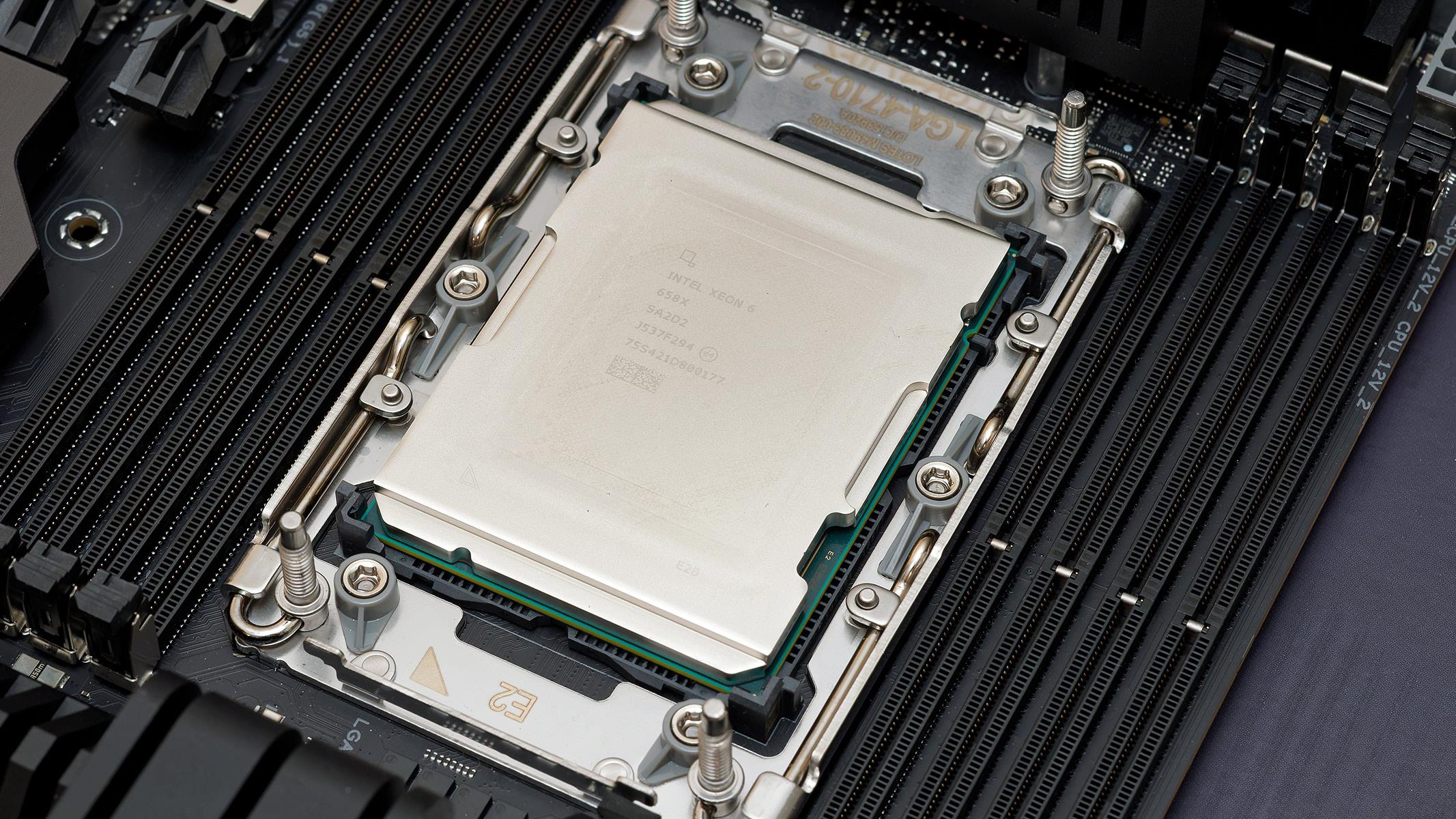 Intel Xeon 658X Review: 24 Cores, Massive Memory Bandwidth Tested