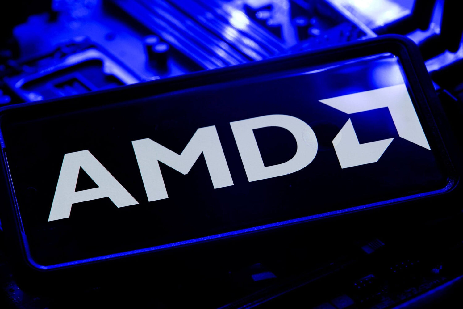 Advanced Micro Devices (AMD) Stock Hits 52-Week High on Server CPU Demand