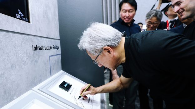 [News] SK hynix to Supply Memory for NVIDIA Vera CPU as Partnership Deepens; Samsung Meeting in Spotlight