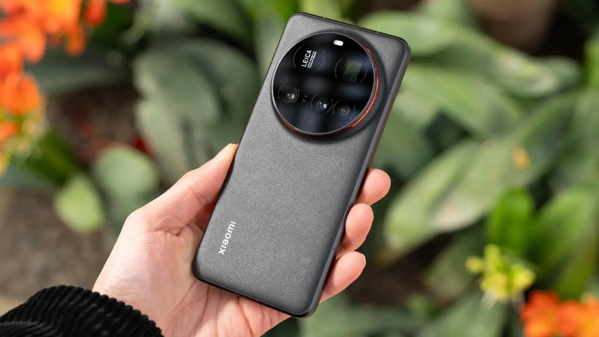 Xiaomi 16 Ultra Triple-Camera Specs Leaked - 200 MP zoom camera with continuous zoom