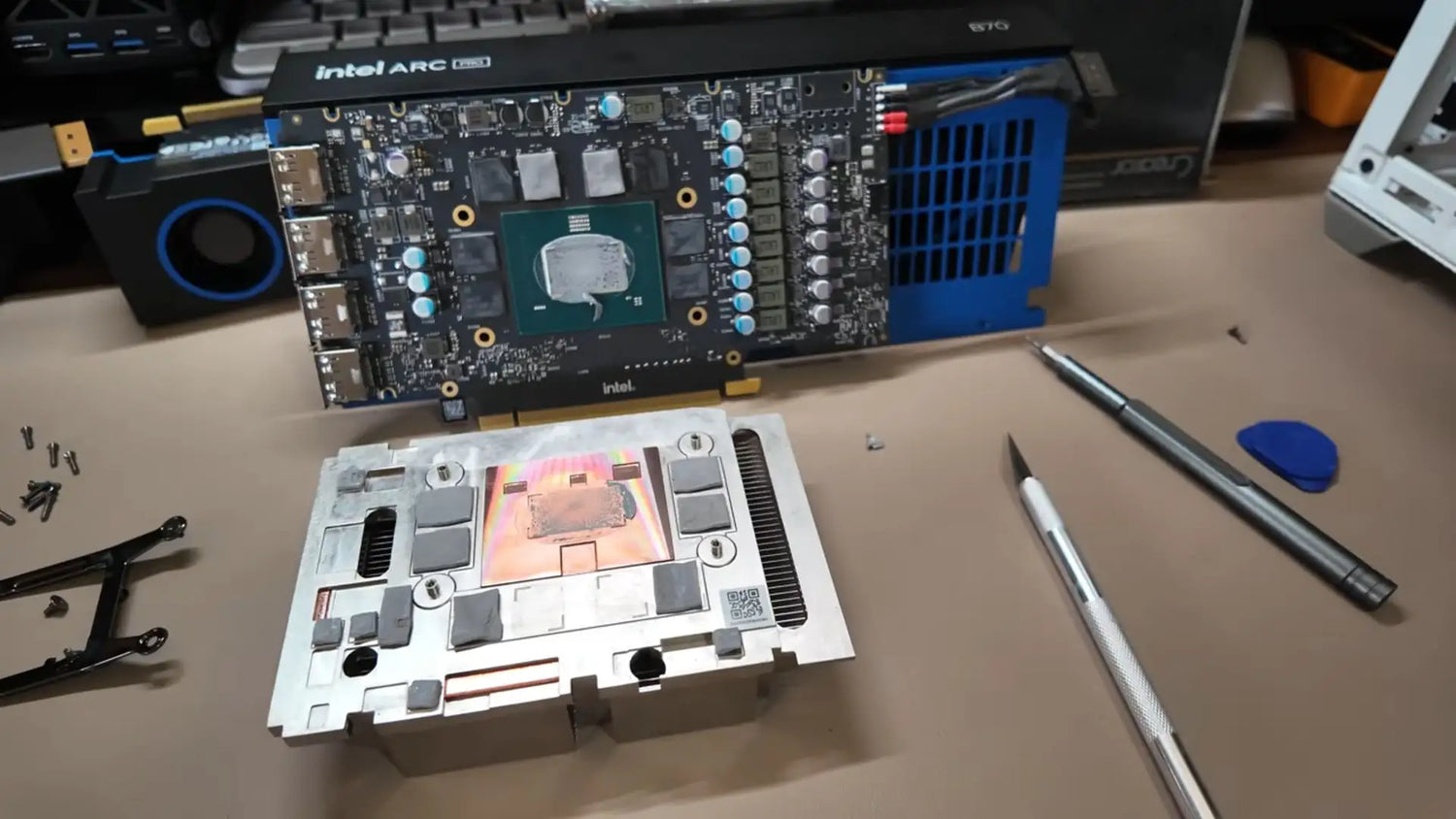 Intel Arc Pro B70 reveals details GPU BMG-G31