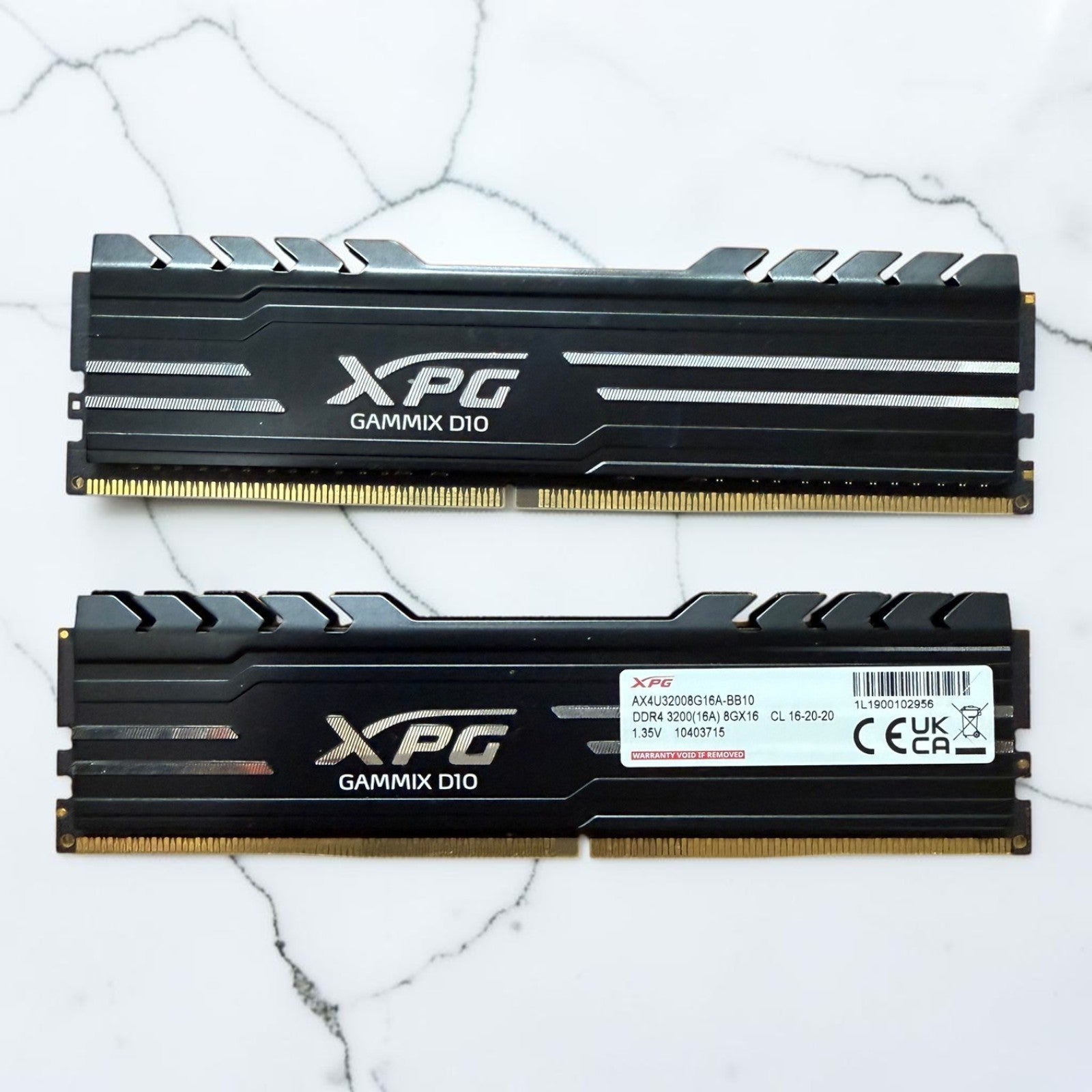 ADATA XPG Gammix D10 16GB 2x8GB DDR4-3200 CL16 Desktop RAM [Lifetime Warranty]
